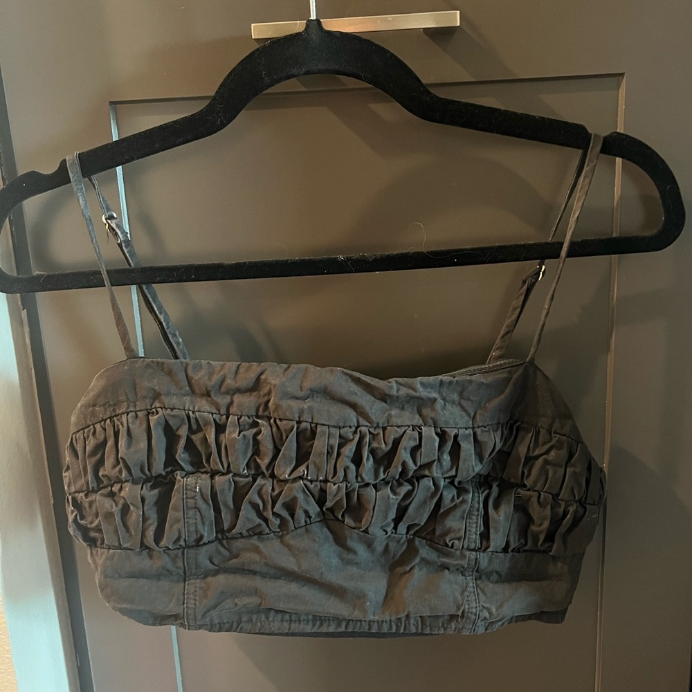 Dissh Crop Top